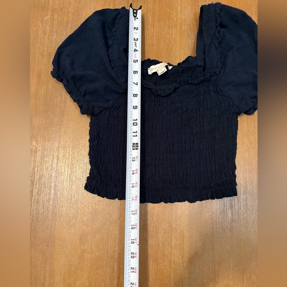 Monteau Los Angeles Navy Smocked Crop Top - Picture 6 of 6